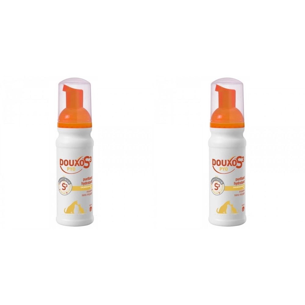 Zwei weiße Flaschen mit orangefarbenen Pumpköpfen. Aufschrift: Douxo S3 PYO.