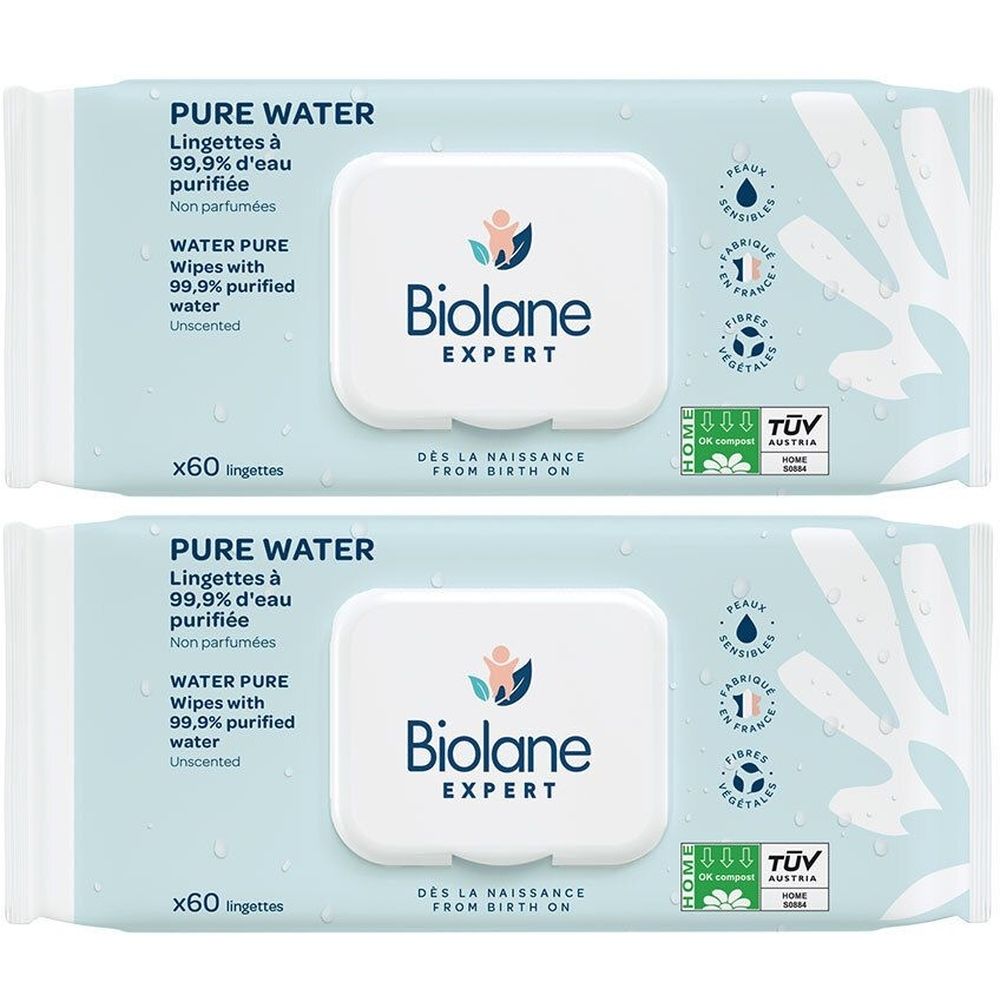 Deux paquets de lingettes. Inscription : Pure Water, Biolane Expert. Contient 60 lingettes. Certifications : Peau Sensibles, Fabriqué en France, Fibres Végétales, TÜV.