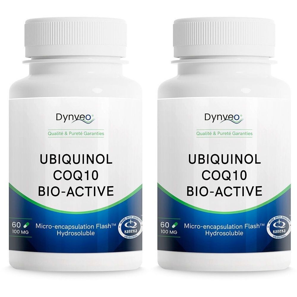 Zwei weiße Flaschen mit Schraubverschluss. Aufschrift: UBIQUINOL COQ10 BIO-ACTIVE. Marke: Dynveo. 60 Kapseln, 100 MG.