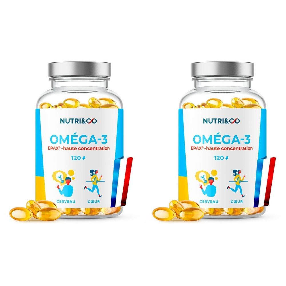 Zwei Glasflaschen mit Omega-3-Kapseln. Auf den Etiketten steht "NUTRI&CO OMÉGA-3". Einige Kapseln liegen vor den Flaschen. Französische Flagge.