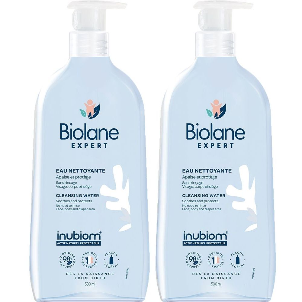 Deux flacons de Biolane Expert Eau Nettoyante avec pompe. Flacons bleus avec texte et logo blancs.