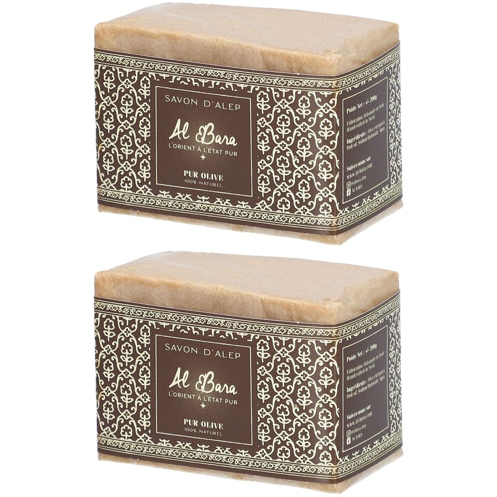 Deux savons rectangulaires emballés. Inscription : SAVON D'ALEP, Al Bara, PUR OLIVE. Motif floral sur l'emballage.