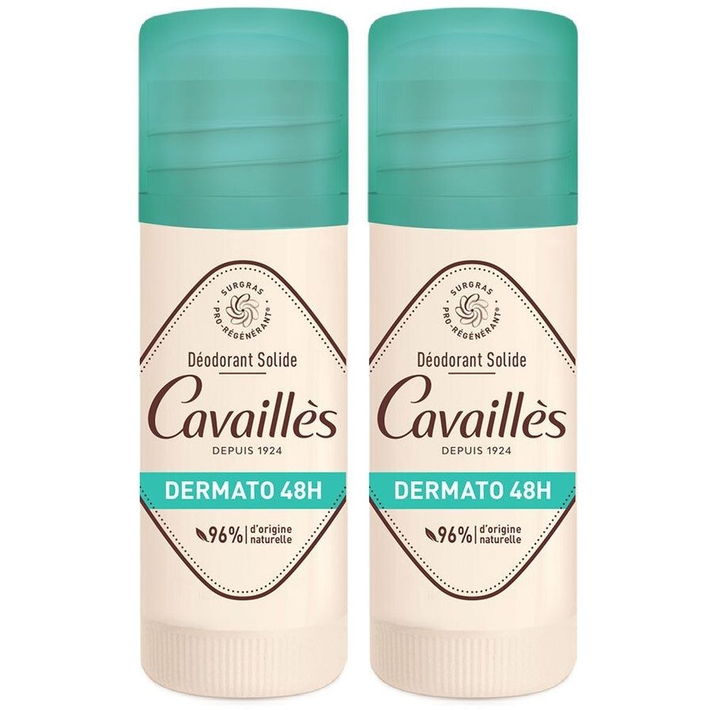 Deux sticks déodorants. Récipient blanc, couvercle turquoise. Inscriptions: Cavaillès, Dermato 48H, 96% d'origine naturelle.