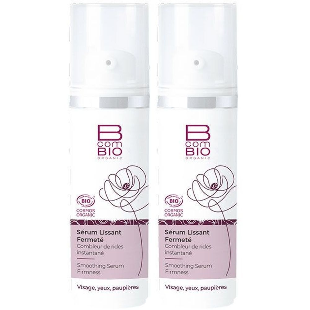 Zwei weiße Flaschen mit Sprühkopf. Aufschrift: B com BIO ORGANIC, Sérum Lissant Fermeté, COSMOS ORGANIC-Zertifizierung.