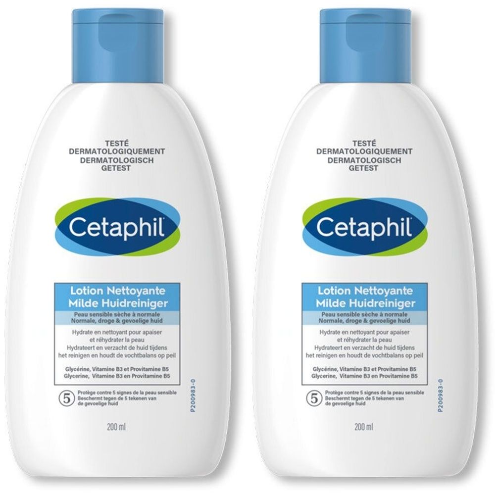 Deux flacons blancs avec bouchon bleu. Inscription Cetaphil, Lotion Nettoyante, testé dermatologiquement. 200 ml.