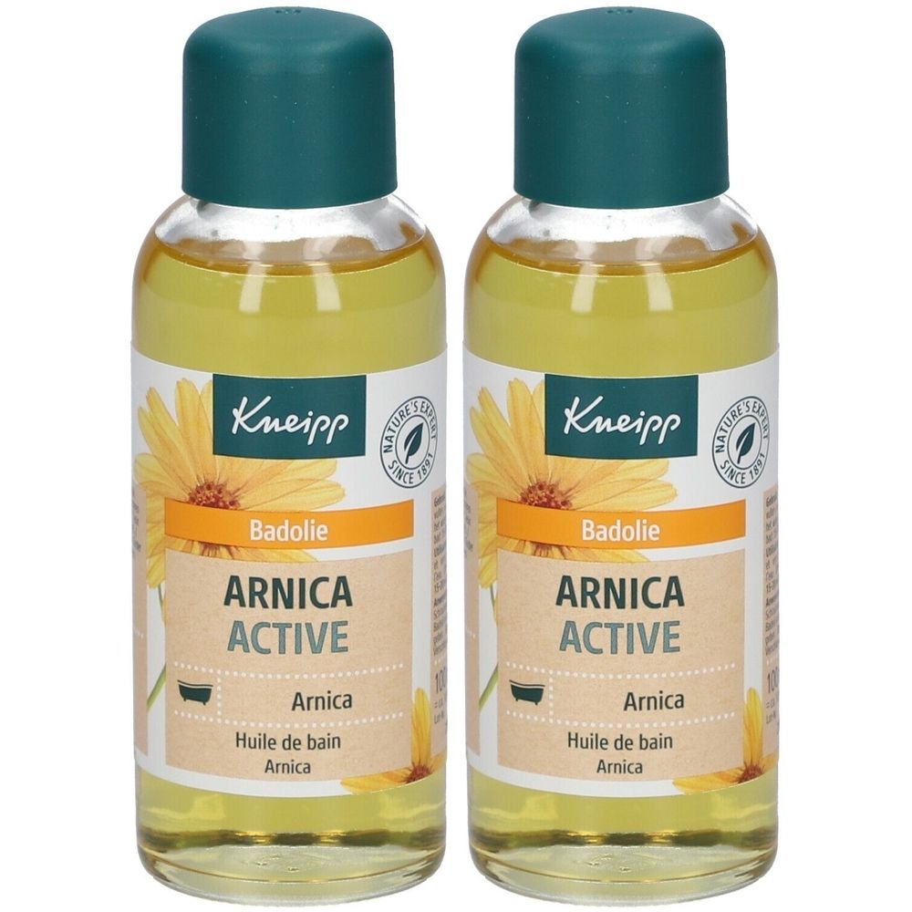 Zwei Flaschen mit gelber Flüssigkeit. Etiketten mit Kneipp-Logo, Arnica Active und Badolie-Text. Grüne Deckel.