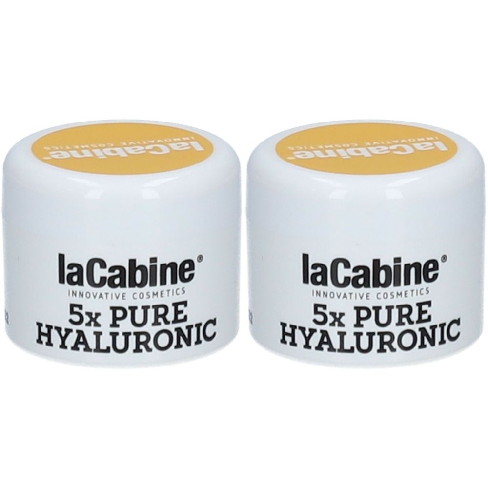 Zwei weiße Tiegel mit gelben Deckeln. Auf den Tiegeln steht "laCabine 5x PURE HYALURONIC".
