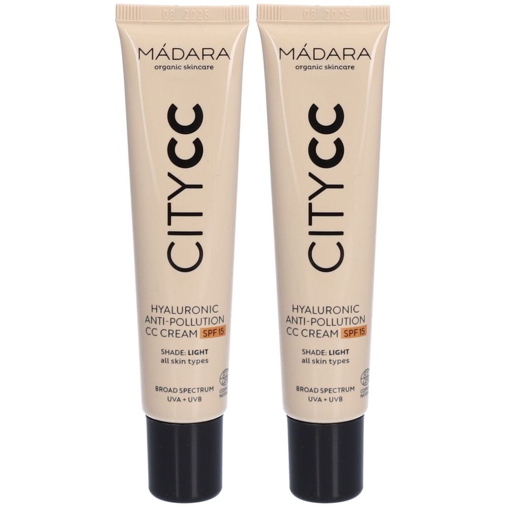 Zwei Tuben Mádara CITY CC Creme. Aufschrift: Hyaluronic Anti-Pollution CC Cream SPF15. Farbton: Light. Für alle Hauttypen. Mit UV-Schutz.