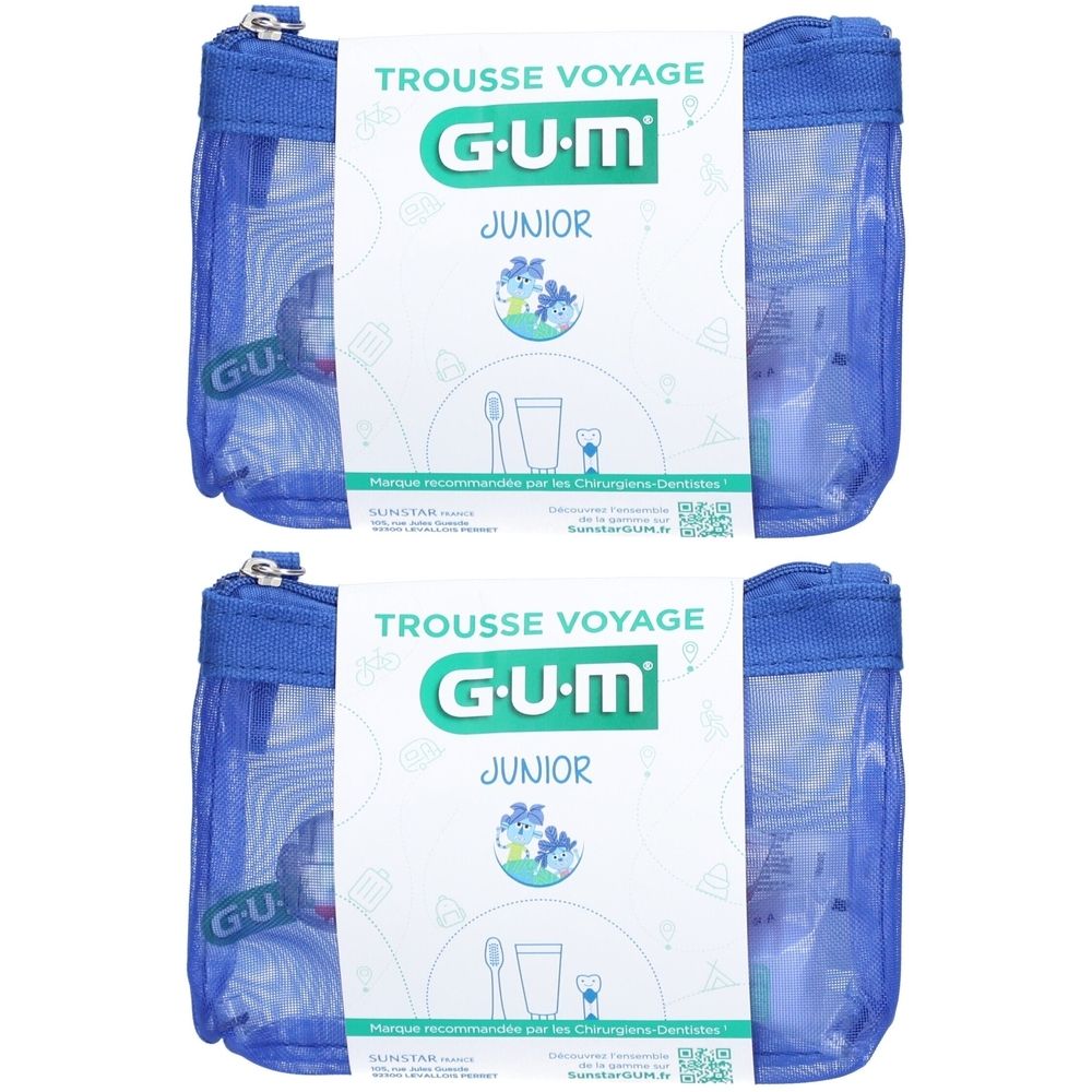 Deux trousses de voyage bleues en filet avec fermeture éclair et carton blanc. Texte : "TROUSSE VOYAGE G.U.M JUNIOR".