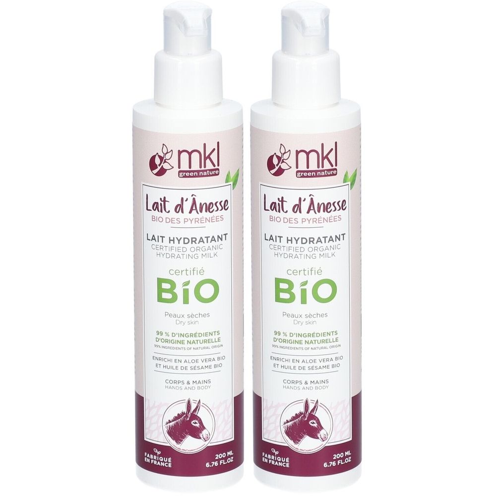 Zwei Flaschen Körper- und Handlotion. Aufschrift: Lait d'Anesse, zertifiziertes Bio-Produkt. Enthält 99% natürliche Inhaltsstoffe. Mit Aloe Vera und Sesamöl.