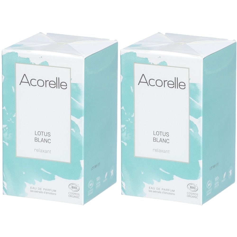 Zwei quadratische Kartons mit der Aufschrift "Acorelle Lotus Blanc". Aufschrift "EAU DE PARFUM". Bio-Zertifizierung.