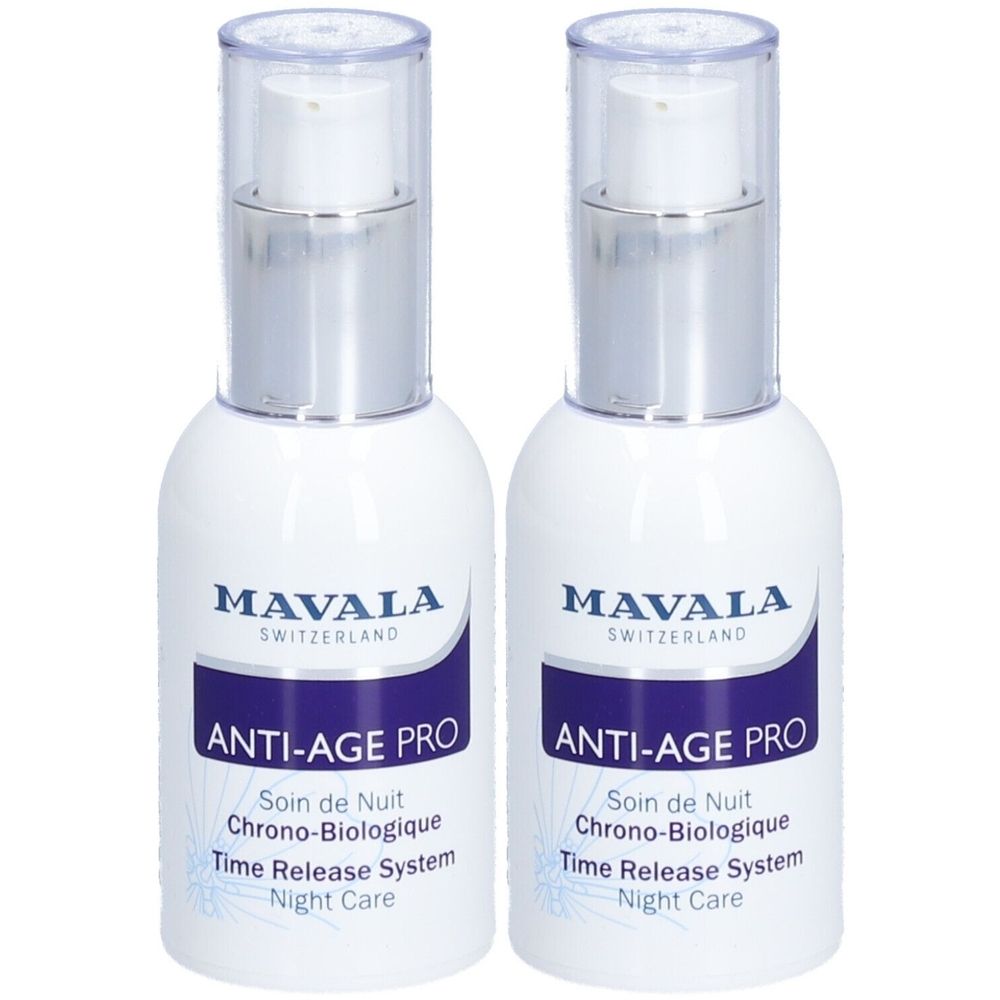 Zwei weiße Flaschen mit silbernen Deckeln. Auf jeder Flasche steht "MAVALA SWITZERLAND ANTI-AGE PRO".