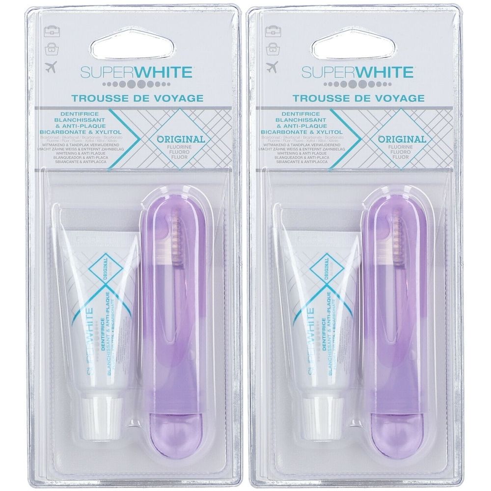 Deux trousses de voyage SUPERWHITE®. Chaque trousse contient dentifrice et brosse à dents violette dans un étui, emballées sous blister.