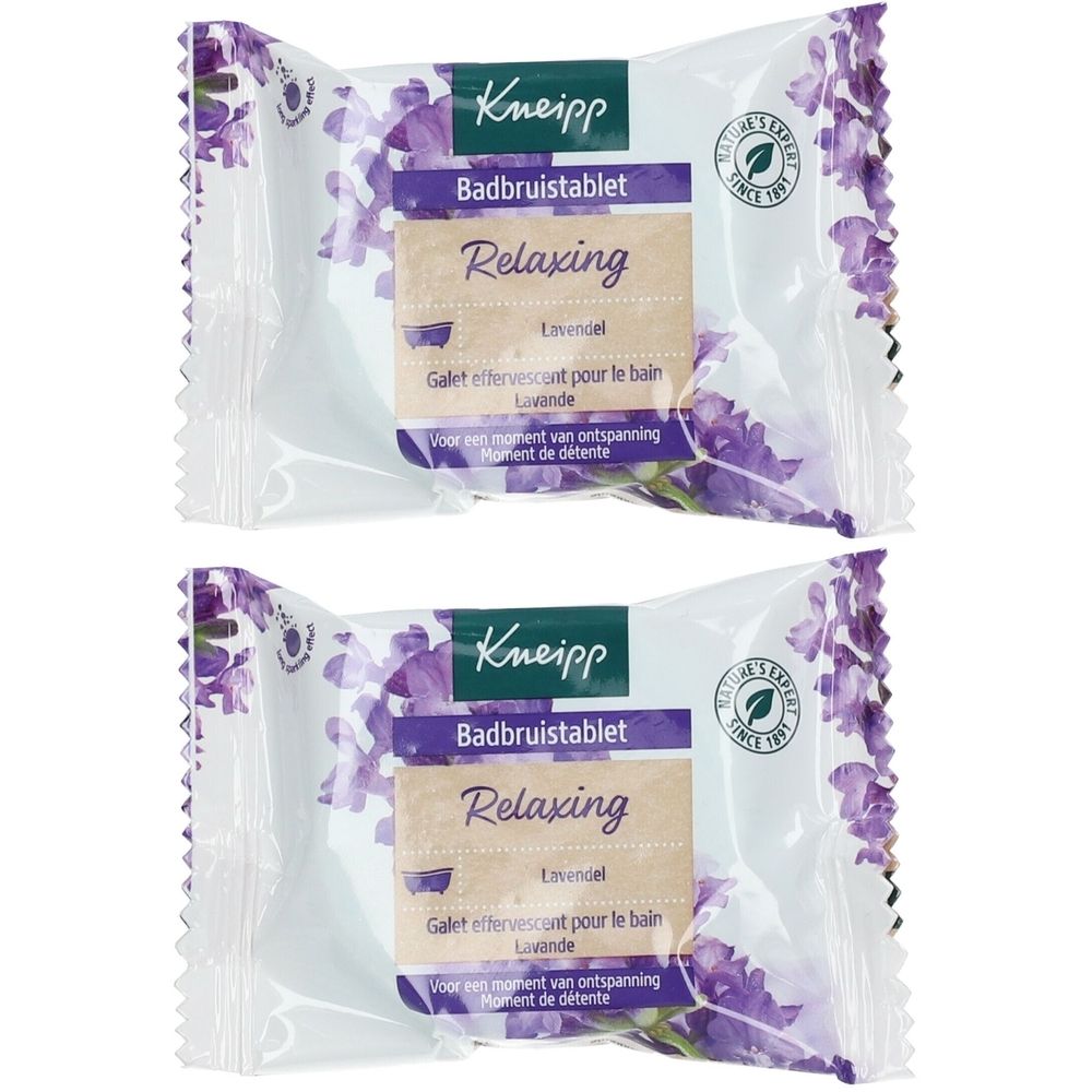 Zwei verpackte Kneipp Badetabletten. Aufschrift: Relaxing Lavendel. Verpackung mit Lavendel-Motiv und Kneipp Logo.