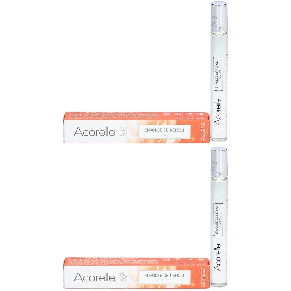 Zwei Flakons und Verpackungen. Aufschrift: Acorelle, Envolée de Néroli. Flakons mit silberfarbenen Deckeln. Verpackungen in Orange und Weiß.