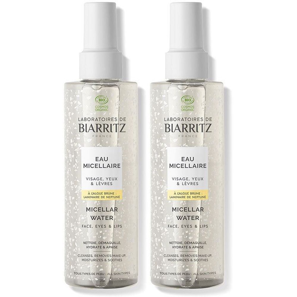 Zwei Flaschen Micellar Water. Weißer Sprühkopf, transparente Flasche mit Produkt. Aufschrift: Laboratoires de Biarritz, Eau Micellaire.