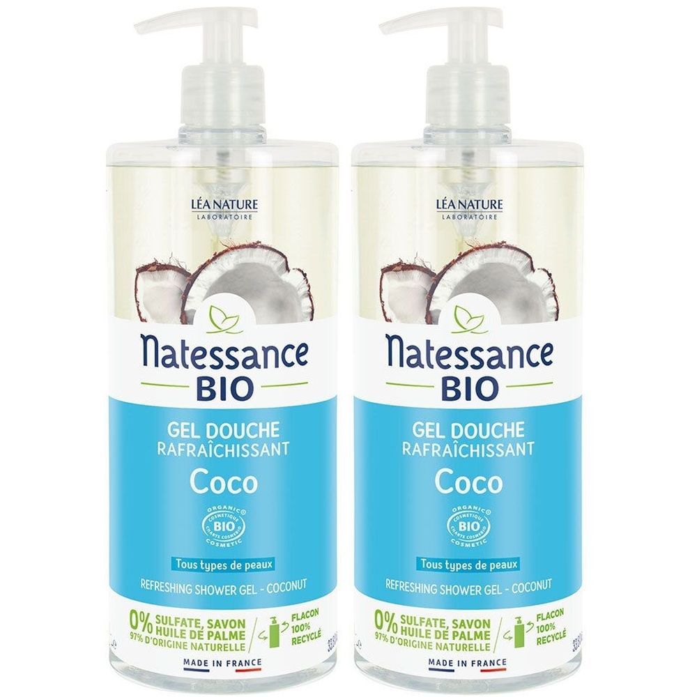 Deux flacons de gel douche avec pompe. Inscription : Natessance BIO, Gel Douche, Coco. Avec illustration de noix de coco et label bio. Inscriptions françaises.