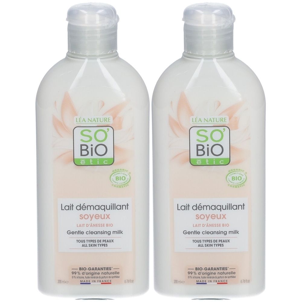 Deux flacons de SO BIO ETIC Lait démaquillant soyeux. Flacons blancs avec bouchon à clapet. Inscription : Lait démaquillant soyeux, Gentle cleansing milk.