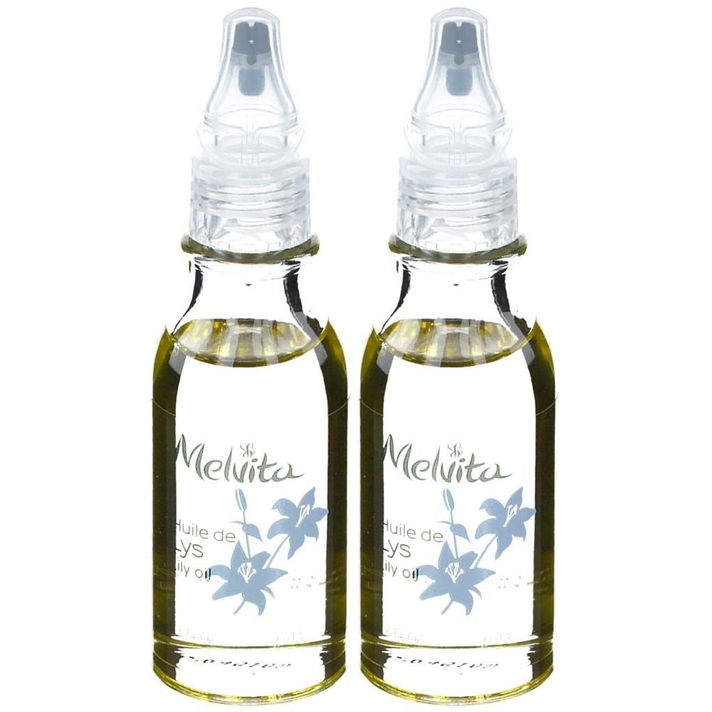 Zwei kleine Glasflaschen mit klarer Flüssigkeit und transparentem Verschluss. Auf den Etiketten steht "Melvita" und "Huile de Lys".