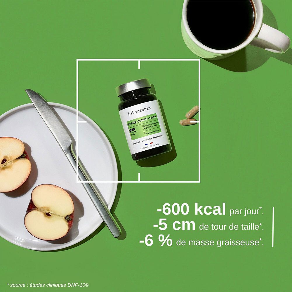 Flacon à côté de moitiés de pomme et tasse de café. Texte: -600 kcal, -5 cm, -6 % de masse graisseuse.