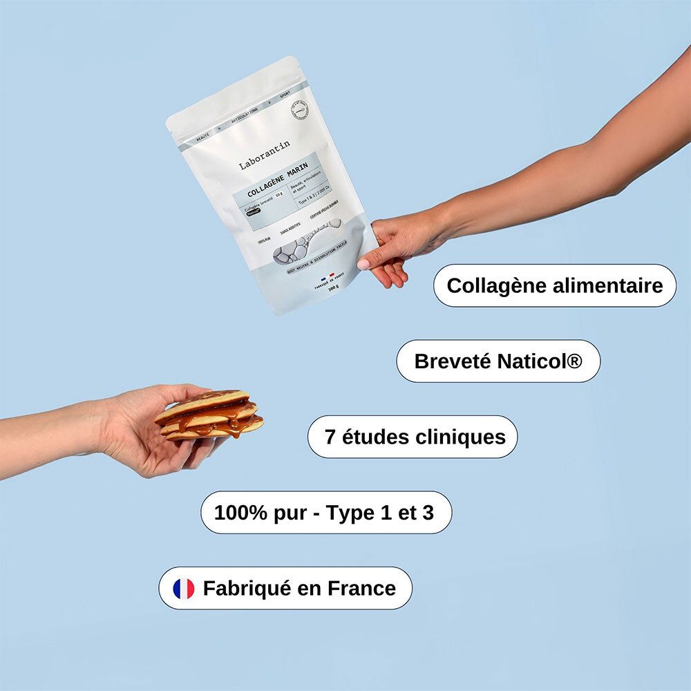 Hände halten Beutel Laborantin Collagène Marin und Gebäck. Aufschrift: Collagène Marin, Naticol, Typ 1 & 3, 100% pur, Fabriqué en France.