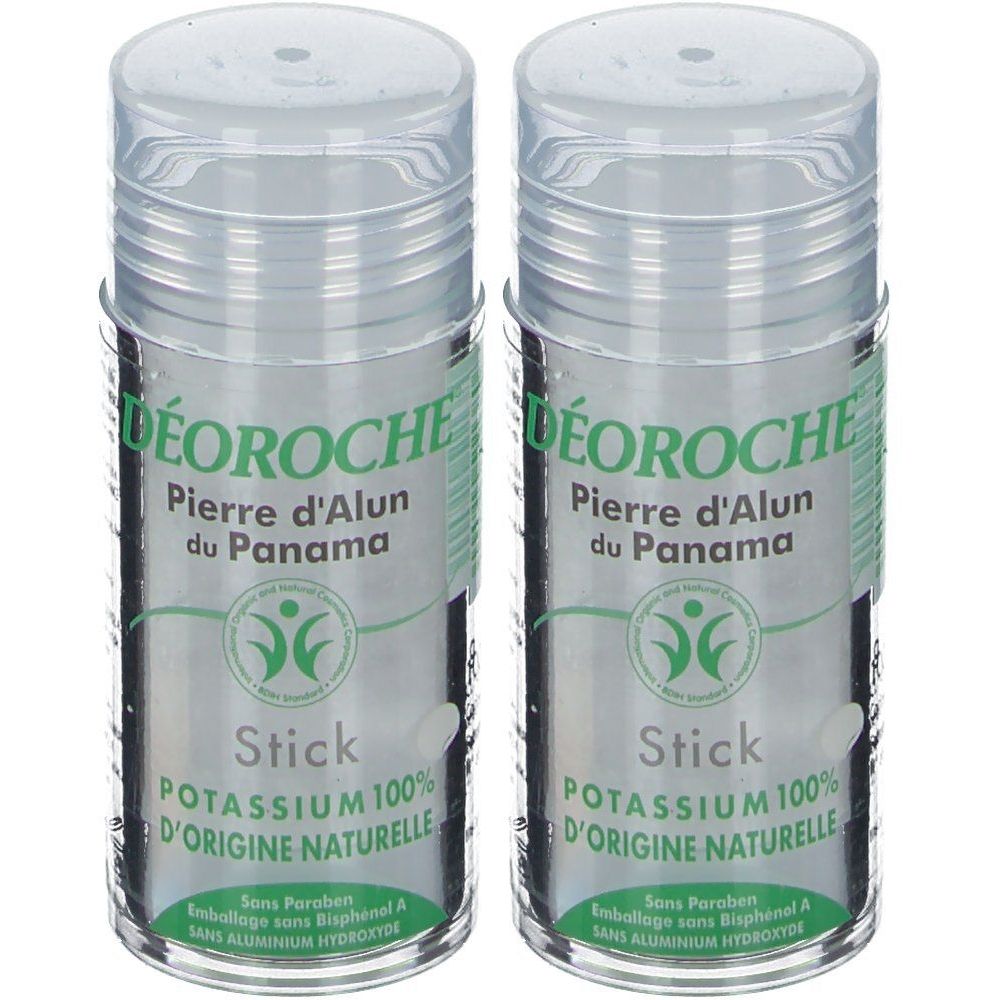 Zwei zylindrische Deodorant-Sticks mit transparenten Kappen. Aufschrift: Déoroche, Pierre d'Alun du Panama, Potassium 100% d'origine naturelle.