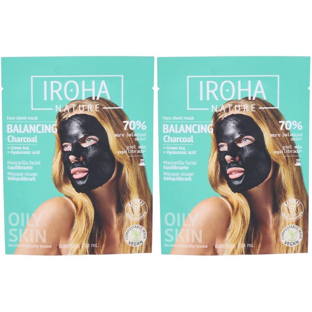 Zwei Packungen Iroha Nature Gesichtsmasken mit Holzkohle für ölige Haut. Eine Frau trägt die schwarze Maske.