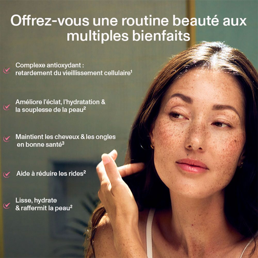 Femme avec des taches de rousseur. Texte: Complexe antioxydant, améliore peau, cheveux, ongles. Réduit les rides. Lisse la peau.