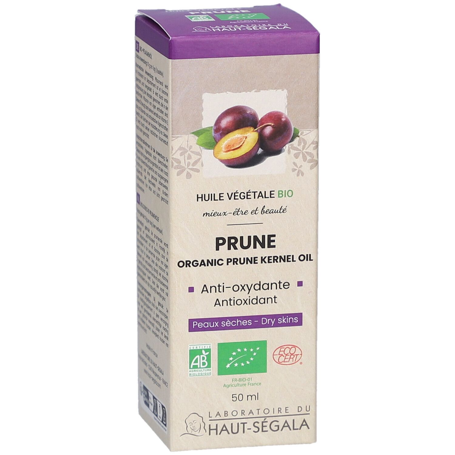 Produktverpackung mit Abbildung von Pflaumen. Aufschrift: PRUNE, Organic Prune Kernel Oil. Zertifizierungen: AB, Bio, Ecocert.