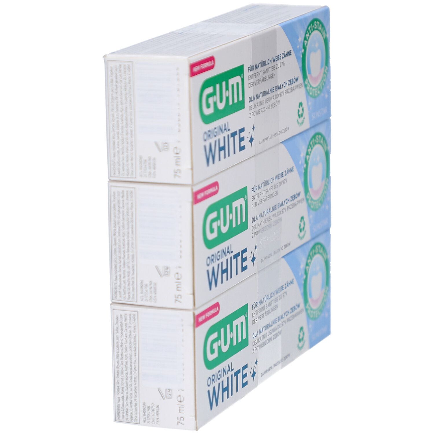 Drei Tuben GUM Original White Zahnpasta in Verpackung. Aufdruck: 75 ml. Anti-Flecken Schutz. Recycling-Symbol.