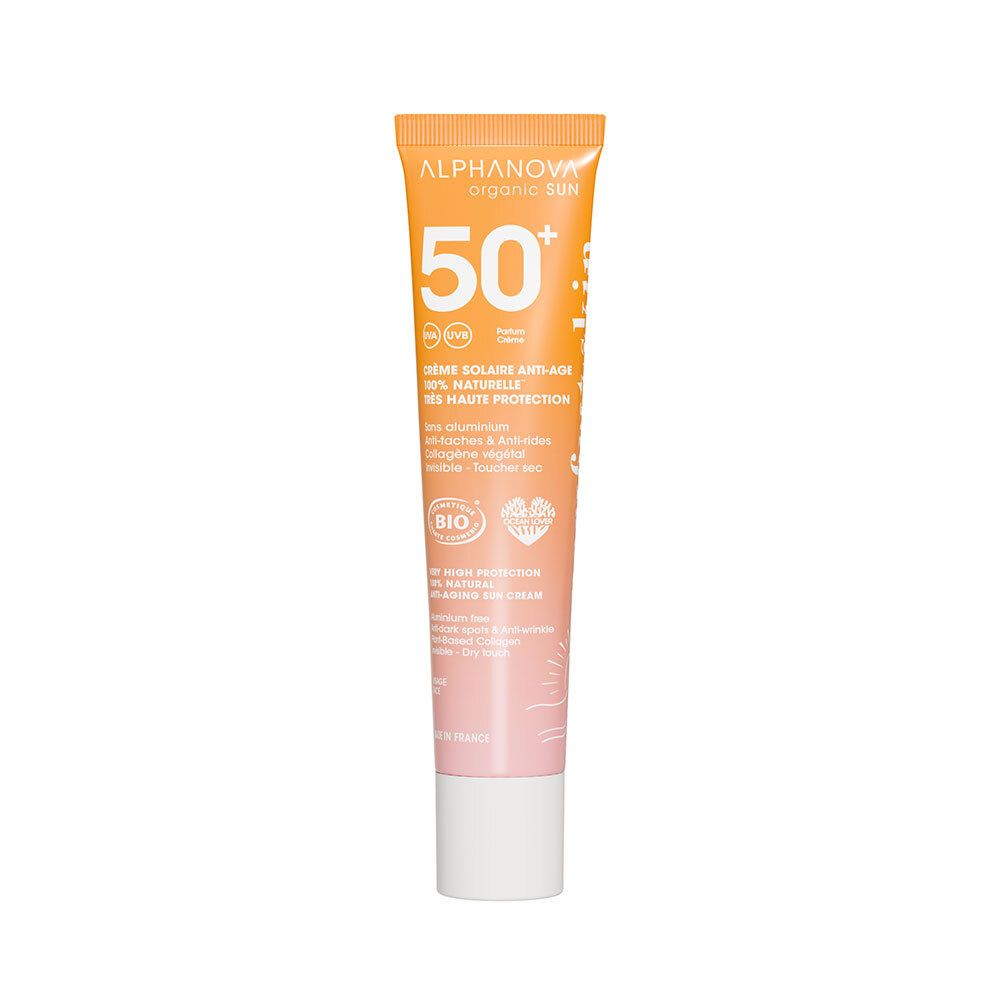 Orange Tube mit weißem Verschluss. Text: Alphanova, organic sun, 50+, Crème solaire Anti-Age, 100% naturelle, Bio-Zertifizierung.