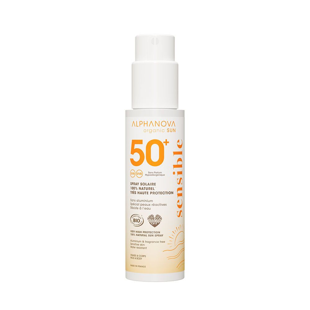 Sonnenspray mit weißem Sprühkopf. Aufschrift: Alphanova, organic SUN, 50+, Spray Solaire, 100% Naturel, Peau Sensible. Bio-Zertifizierung.