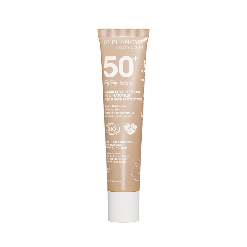 Tube beige, bouchon blanc. Texte: Alphanova, 50+, Crème solaire teintée, certification Bio.