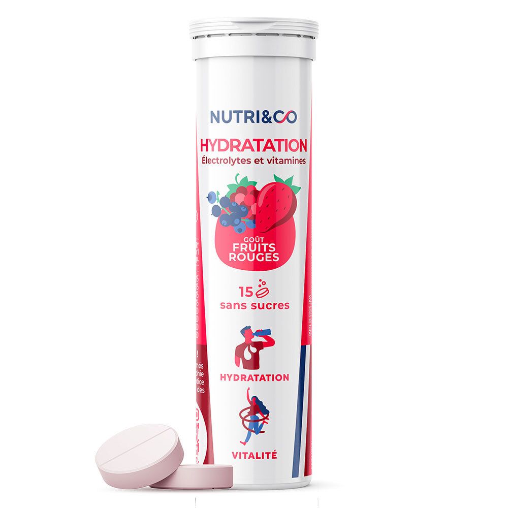 Weiße Tube mit NUTRI & CO Hydratation. Erdbeer- und Blaubeer-Illustration. 15 Tabletten, ohne Zucker. Zwei Tabletten liegen daneben.