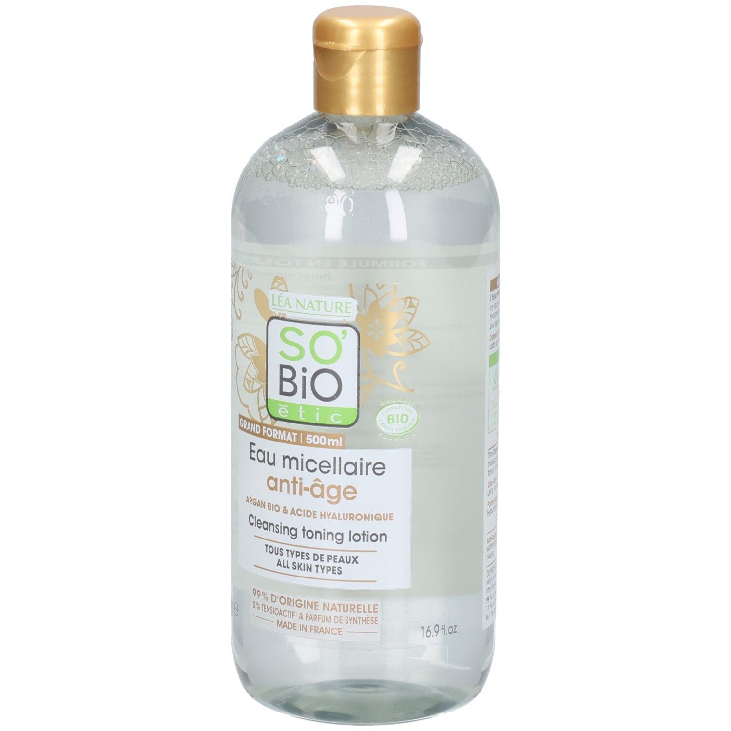 Klare Flasche mit goldfarbenem Verschluss. Etikett mit Produktnamen und Logo. "Eau micellaire anti-âge".