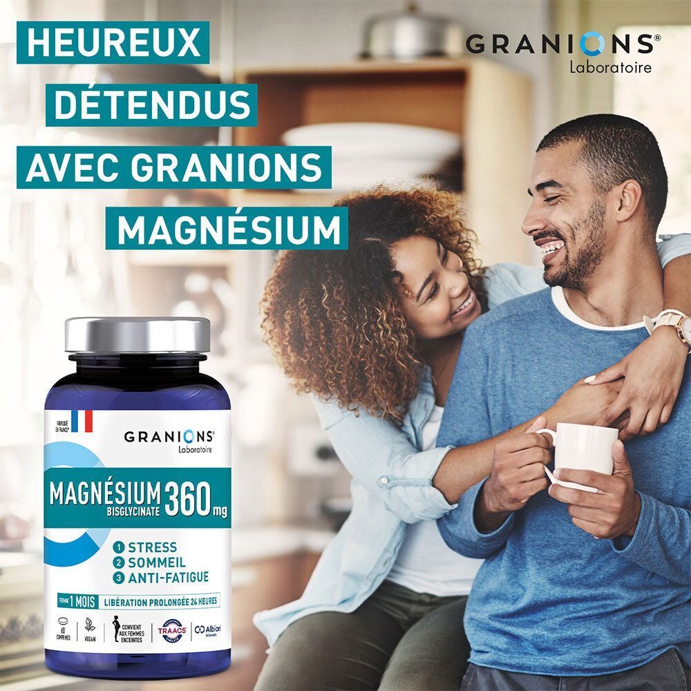 Ein Paar lacht, eine Flasche Magnesium 360 mg von Granions Laboratoire.