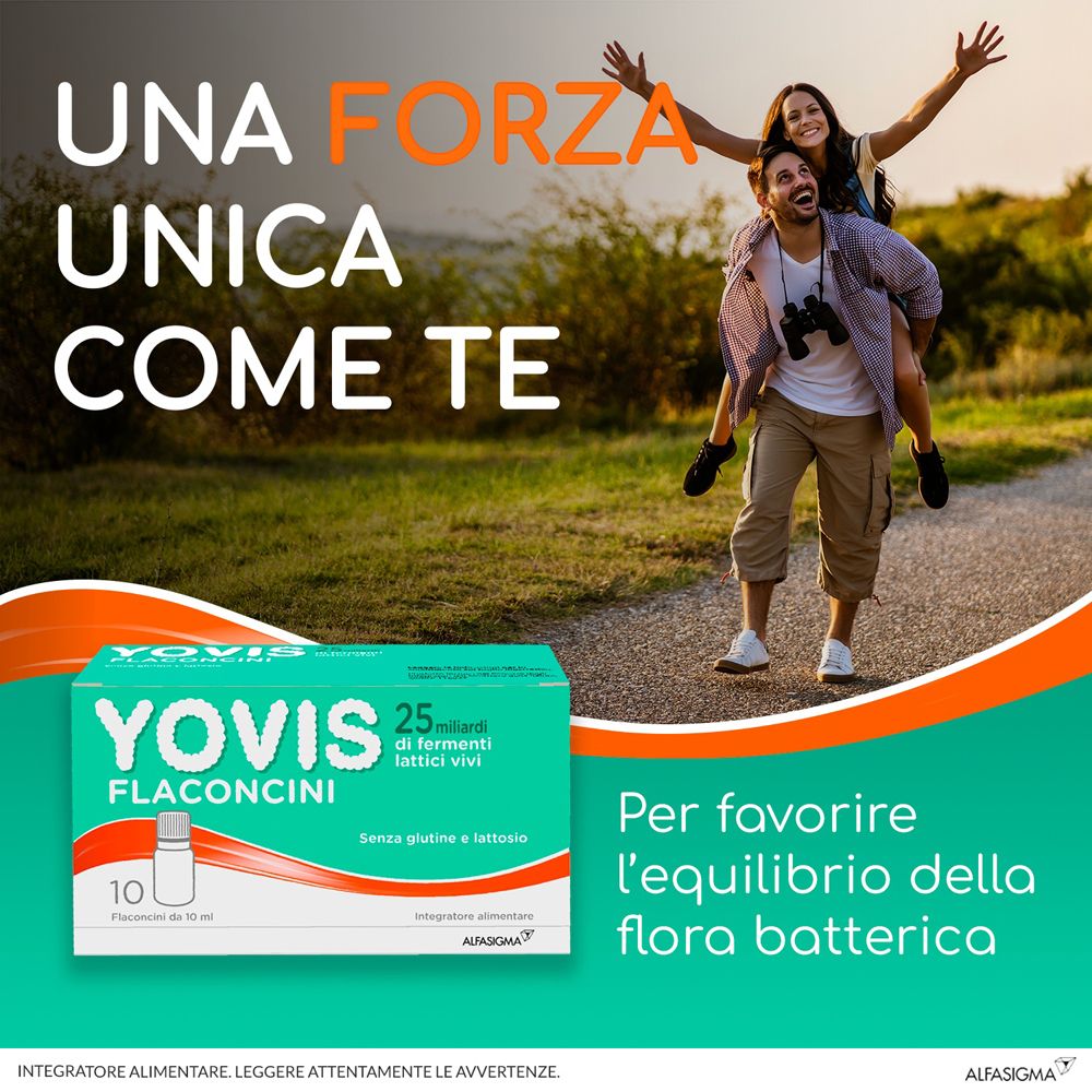 Publicité avec boîte YOVIS Flaconcini. Couple en extérieur, boîte en bas. Texte: Una Forza Unica Come Te.