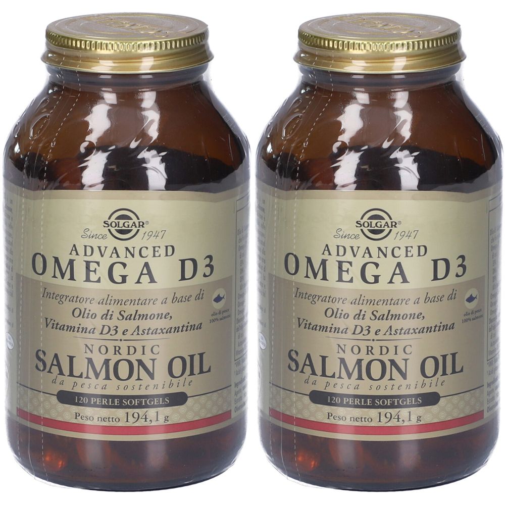 Deux flacons en verre brun avec des couvercles dorés. Les étiquettes indiquent "SOLGAR ADVANCED OMEGA D3" et "NORDIC SALMON OIL".