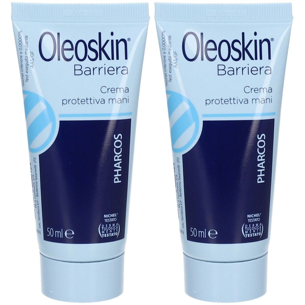 Deux tubes de crème pour les mains. Fond bleu clair, texte bleu foncé. Inscription : Oleoskin Barriera, Crema protettiva mani, PHARCOS.