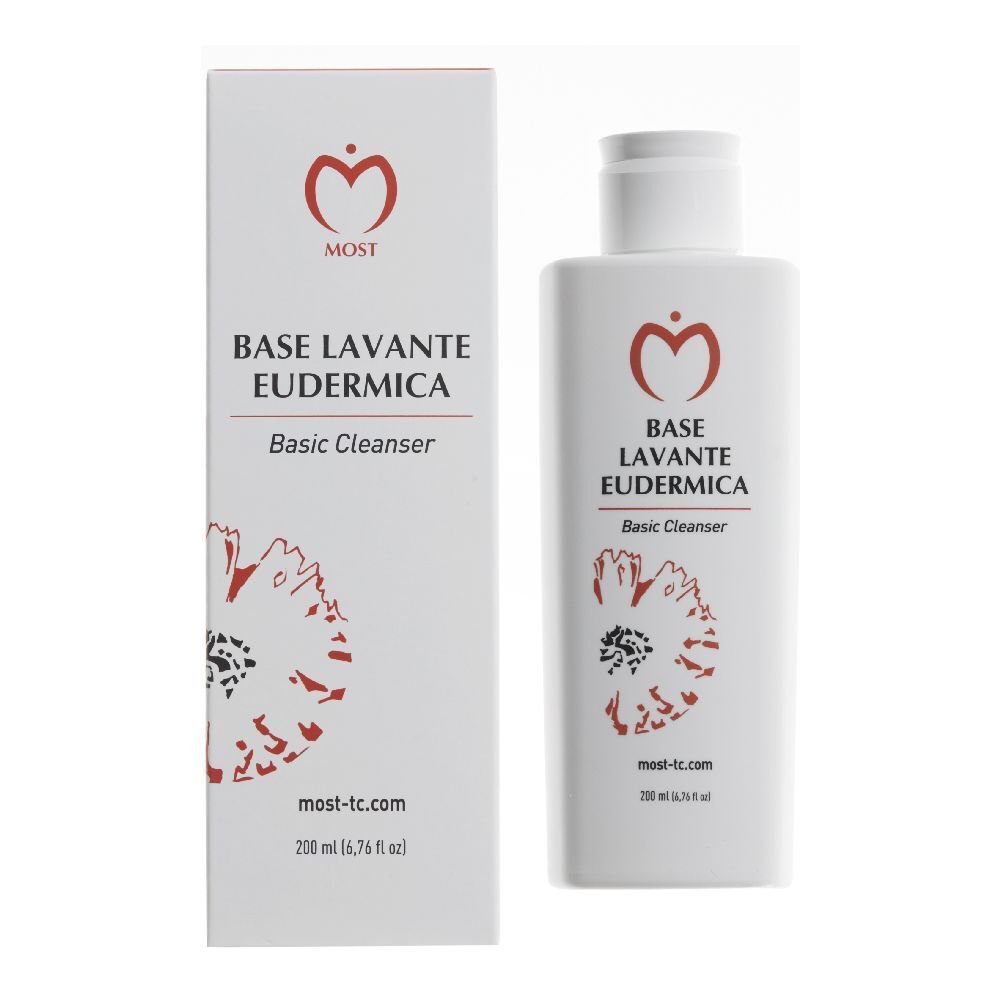 Weiße Flasche und Karton. Aufschrift: Base Lavante Eudermica, Basic Cleanser. Logo: Herz. 200 ml.