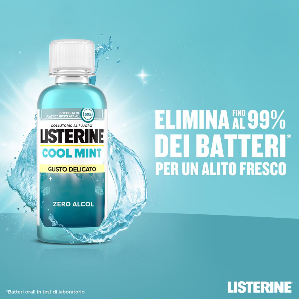 Blaues Mundwasser in einer Flasche. Text: Listerine Cool Mint. Entfernt bis zu 99% der Bakterien.