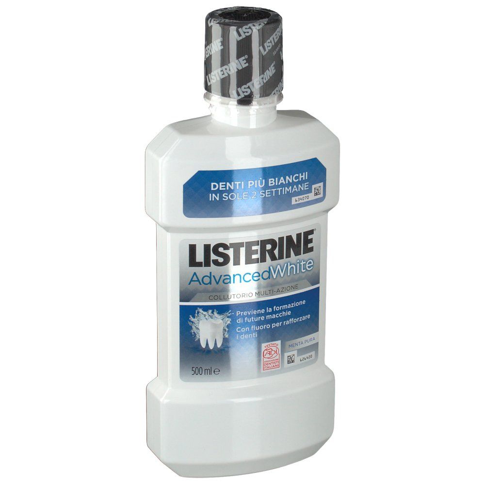 Weiße Flasche mit blauem Etikett. Aufschrift: Listerine Advanced White. Enthält Fluorid.