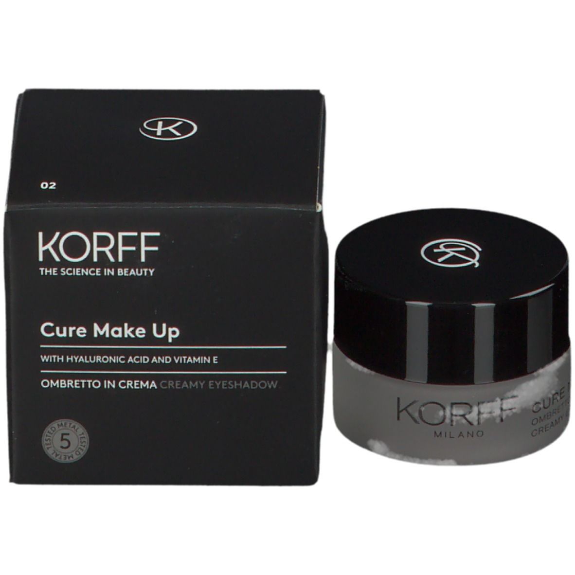 KORFF Creme-Lidschatten und Verpackung. Schwarze Verpackung, Text: KORFF, CURE MAKE UP, Ombretto in Crema. Mit Hyaluronsäure und Vitamin E.