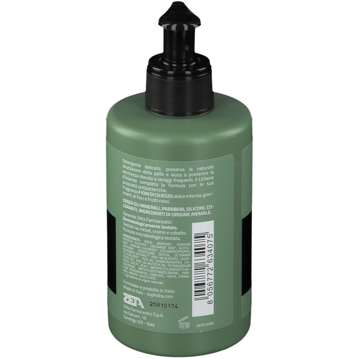 Flacon vert avec pompe noire. Dos avec texte. Nom du produit non visible.