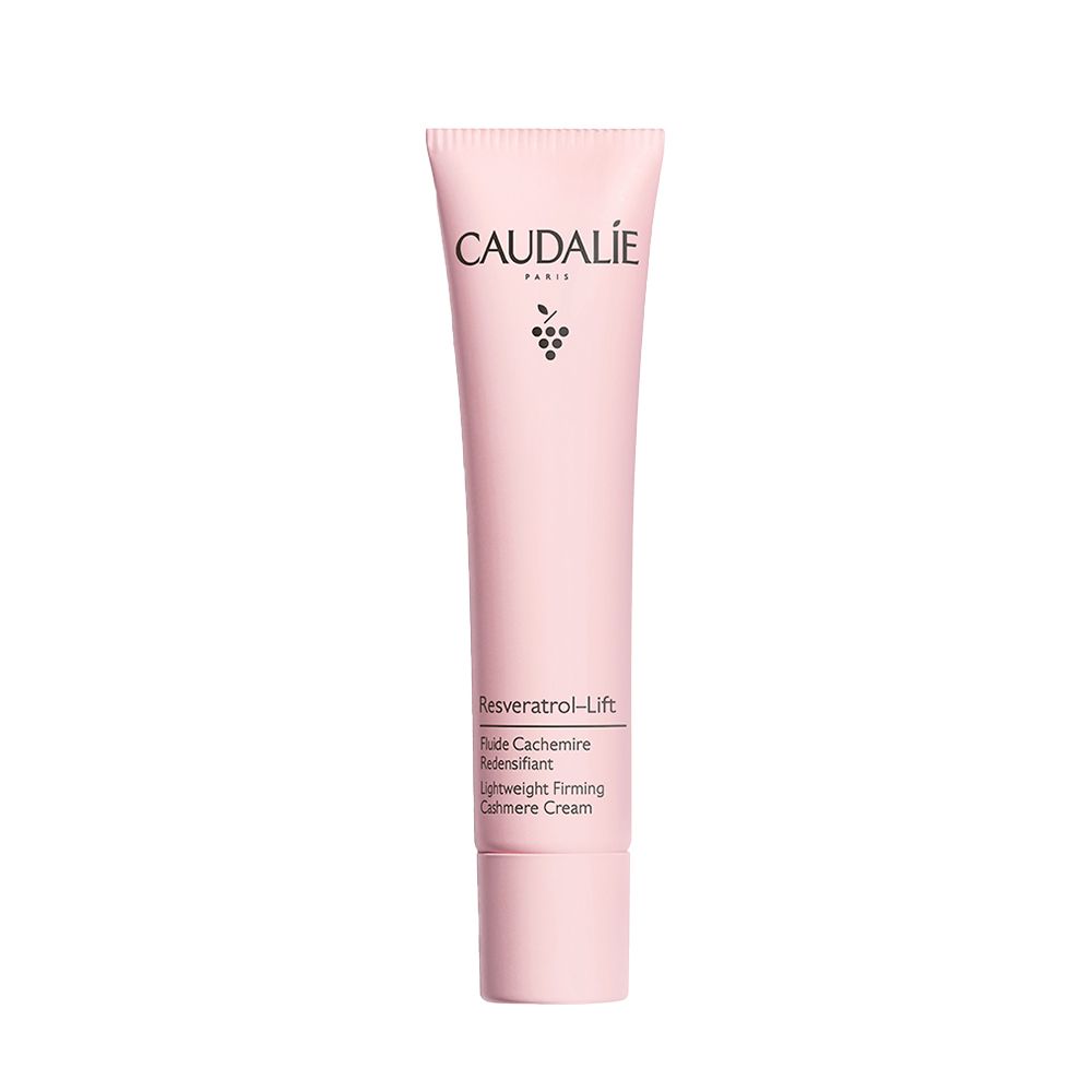 Rosa Tube mit CAUDALÍE-Logo und Produktbezeichnung. Text: Resveratrol-Lift, Flude Cachemire Redensifiant, Lightweight Firming Cashmere Cream.