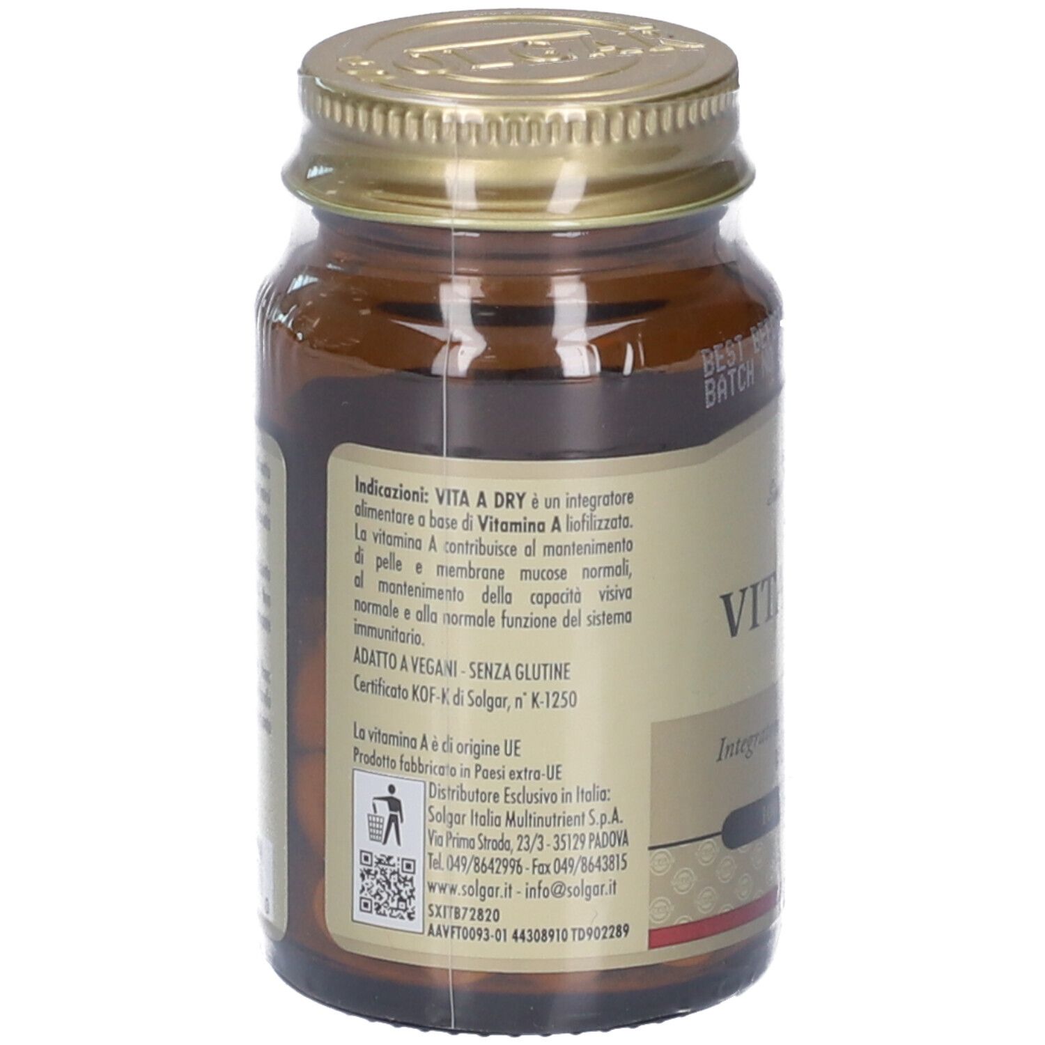 Rückansicht einer braunen Glasflasche mit goldfarbenem Deckel. Aufschrift: Vita A Dry. Etikett mit Text und QR-Code.
