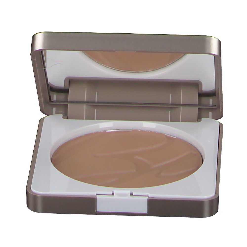 Kompaktpuder mit Spiegel. Braune Farbe. Quadratische, silberfarbene Hülle mit weißem Innenraum.