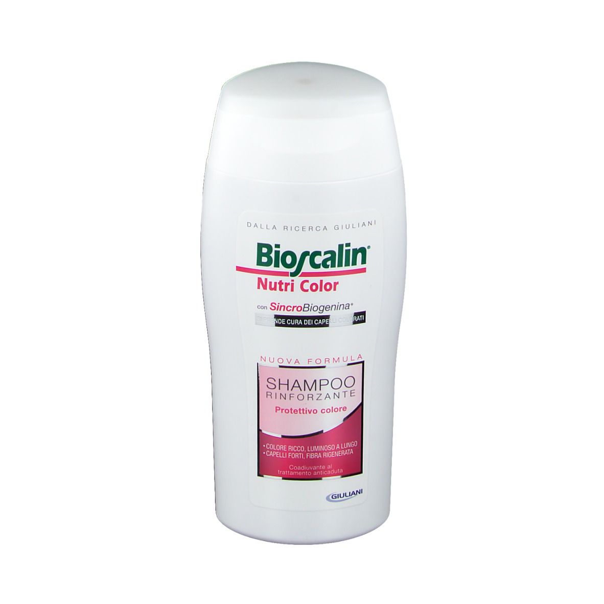 Weisse Flasche mit roter und grüner Schrift. Aufschrift: Bioscalin Nutri Color Shampoo. Rosa Etikett.