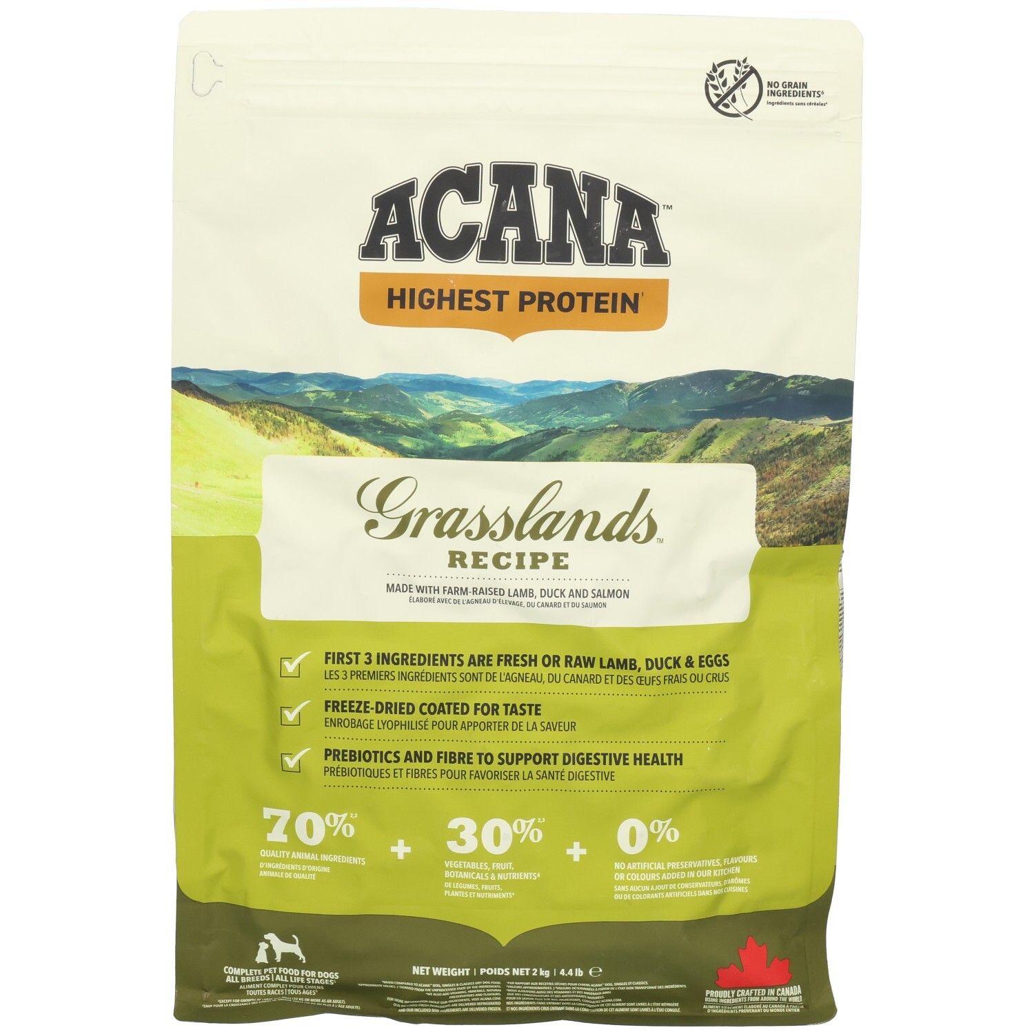 Sac de nourriture pour chien ACANA Grasslands, avant avec paysage de montagne et caractéristiques du produit.