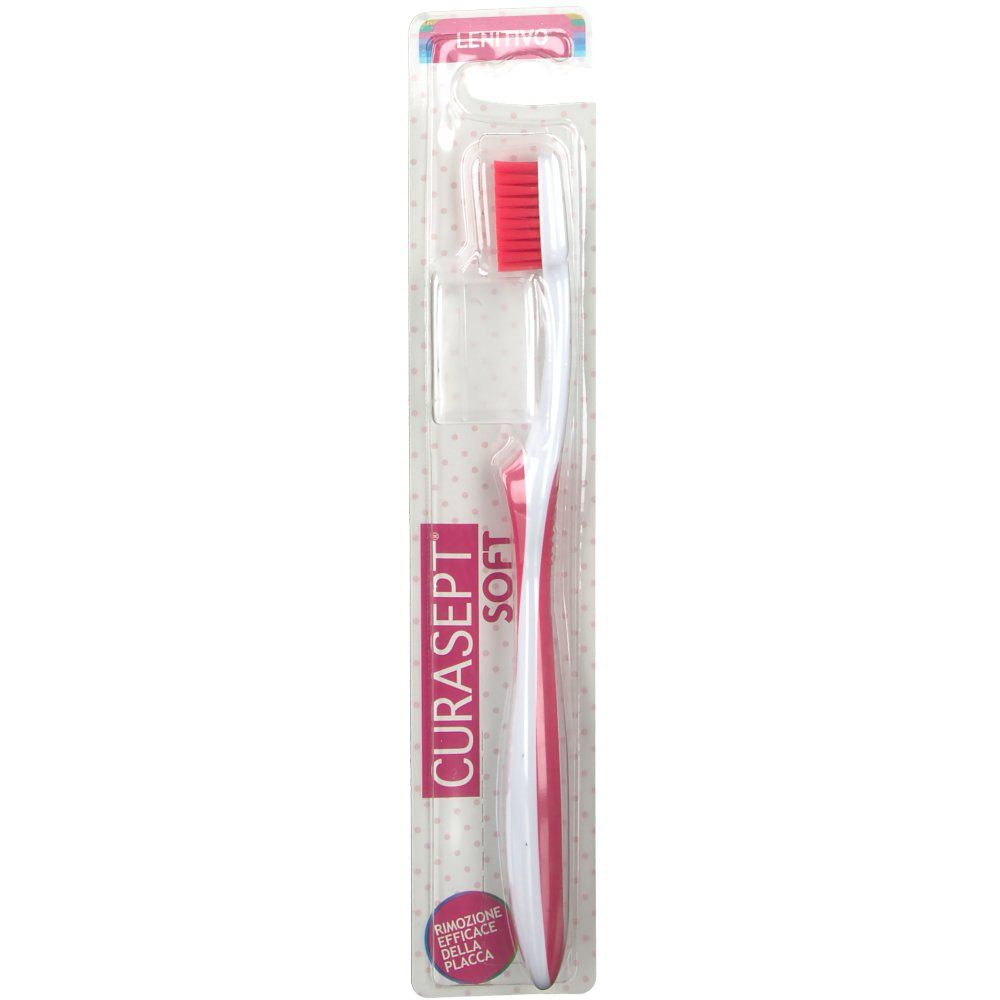 Zahnbürste mit rotem Bürstenkopf und weiß-rotem Griff in Blisterverpackung. CURASEPT SOFT-Logo.